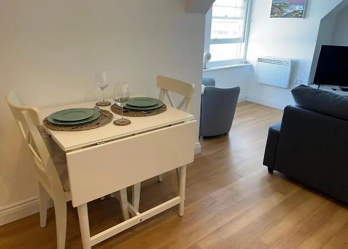 Apartment - Centre Of Swanage Stunning Sea Views