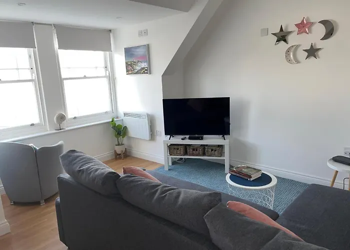 Apartment - Centre Of Swanage Stunning Sea Views