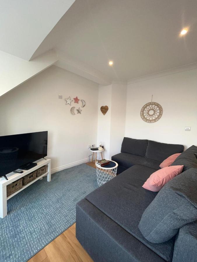 - Centre Of Stunning Sea Views * Swanage