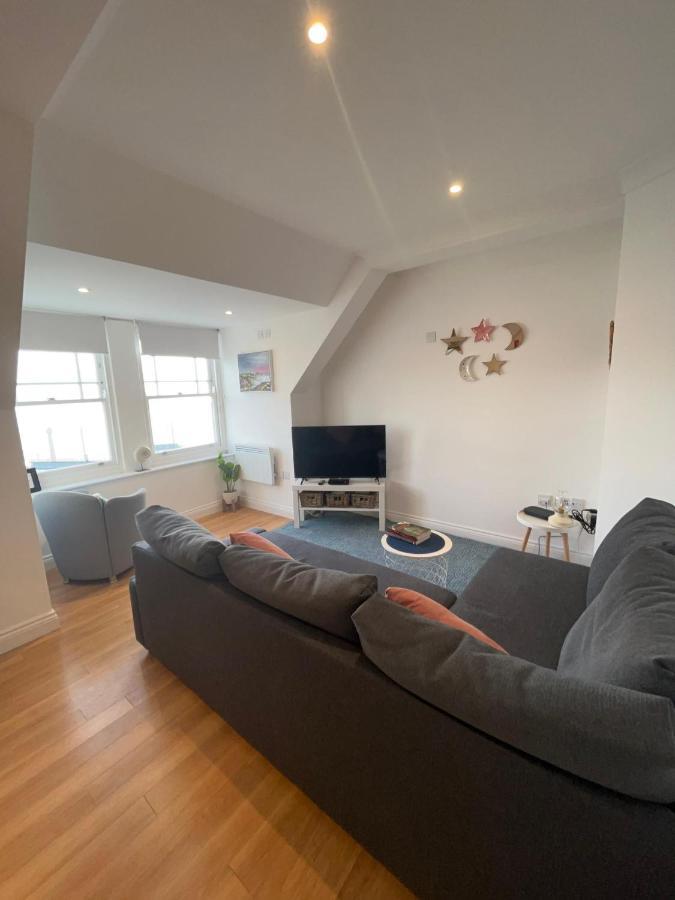 - Centre Of Stunning Sea Views Apartment Swanage