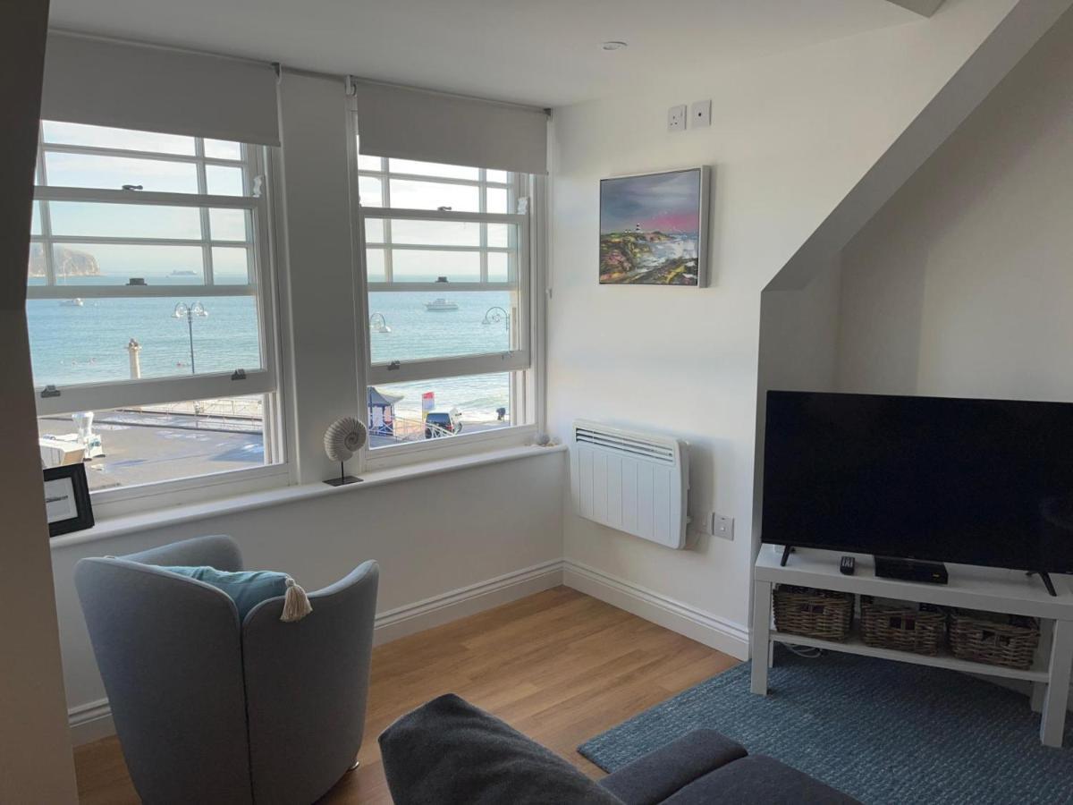 - Centre Of Stunning Sea Views Apartment *