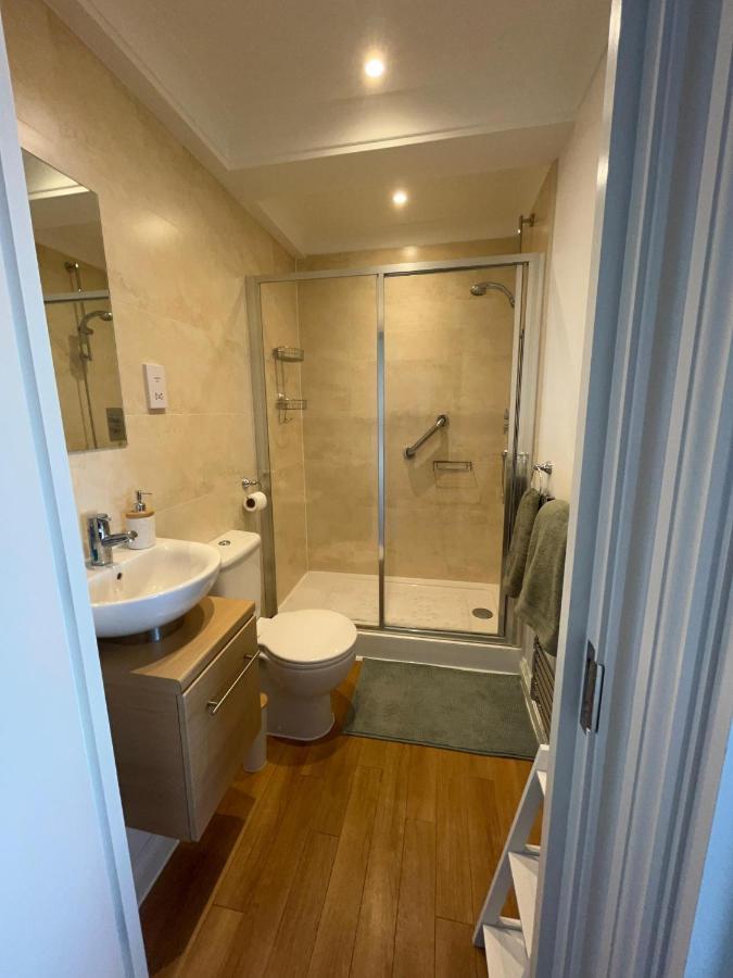 - Centre Of Stunning Sea Views *